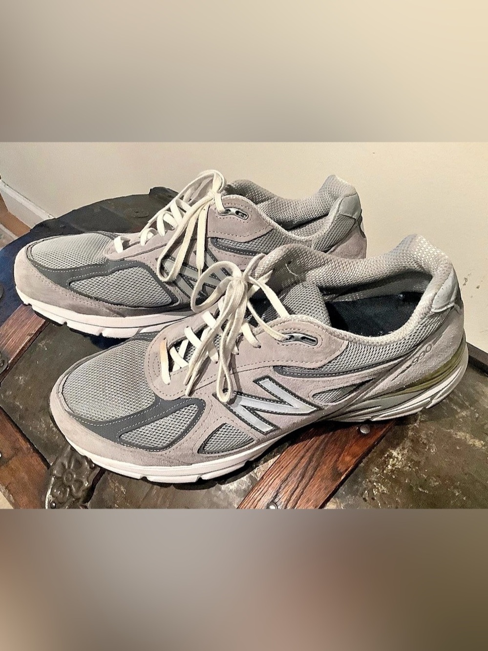 New Balance 990v4 Men's Gray Athletic Shoes Men’s Sz US 13 EE - EUC